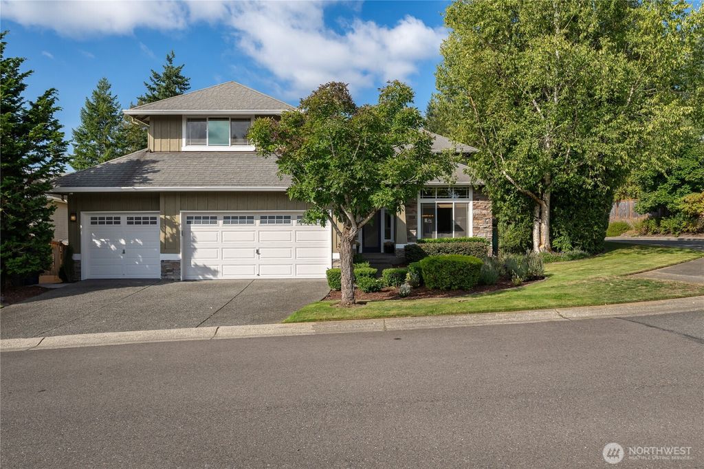 Photo of 923 233rd Place NE, Sammamish, WA 98074 (MLS # 2437267)