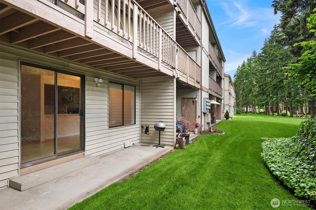 Photo of 17413 119th Lane SE #F13, Renton, WA 98058 (MLS # 2534023)
