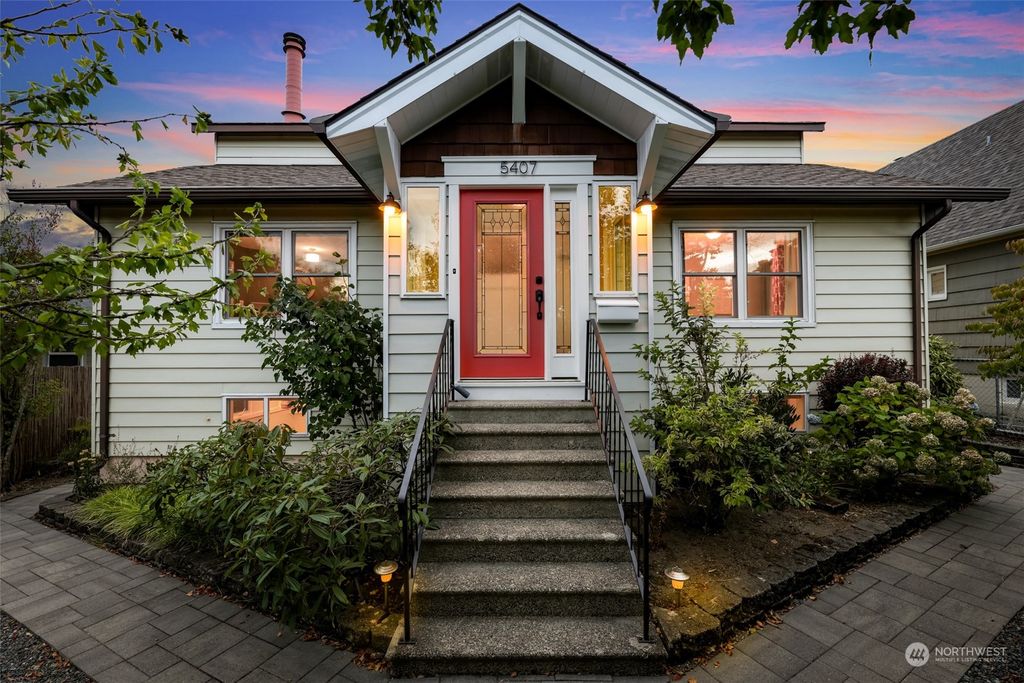 Photo of 5407 45th Avenue SW, Seattle, WA 98136 (MLS # 2152866)