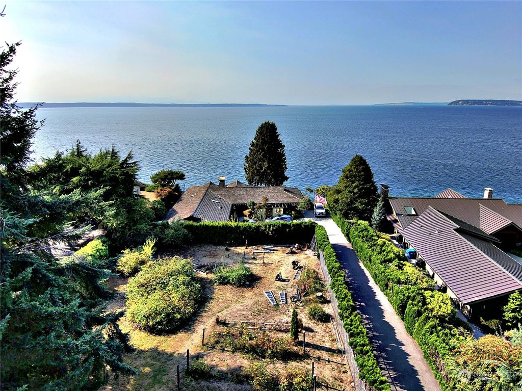 Photo of 17626 Talbot Road, Edmonds, WA 98026 (MLS # 2164183)