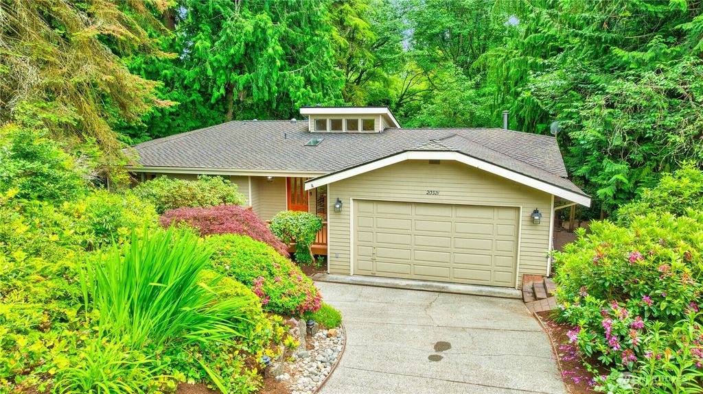 Photo of 20321 92nd Avenue W, Edmonds, WA 98020 (MLS # 2534903)