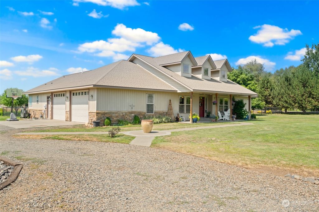 listing image 9367245281930101672