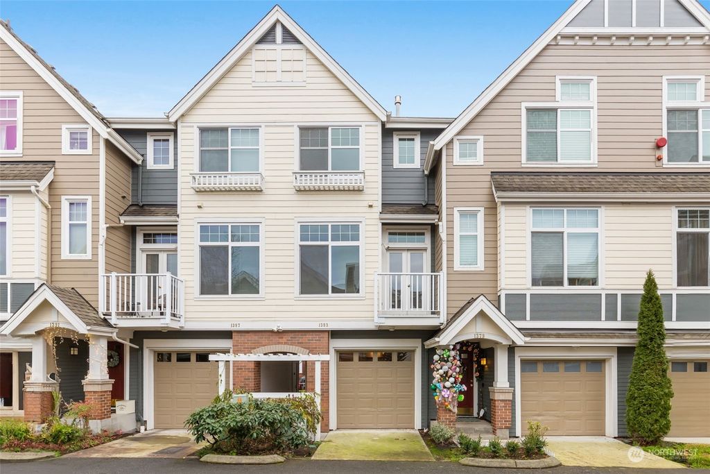 Photo of 1383 Huckleberry Circle #1383, Issaquah, WA 98029 (MLS # 2186363)