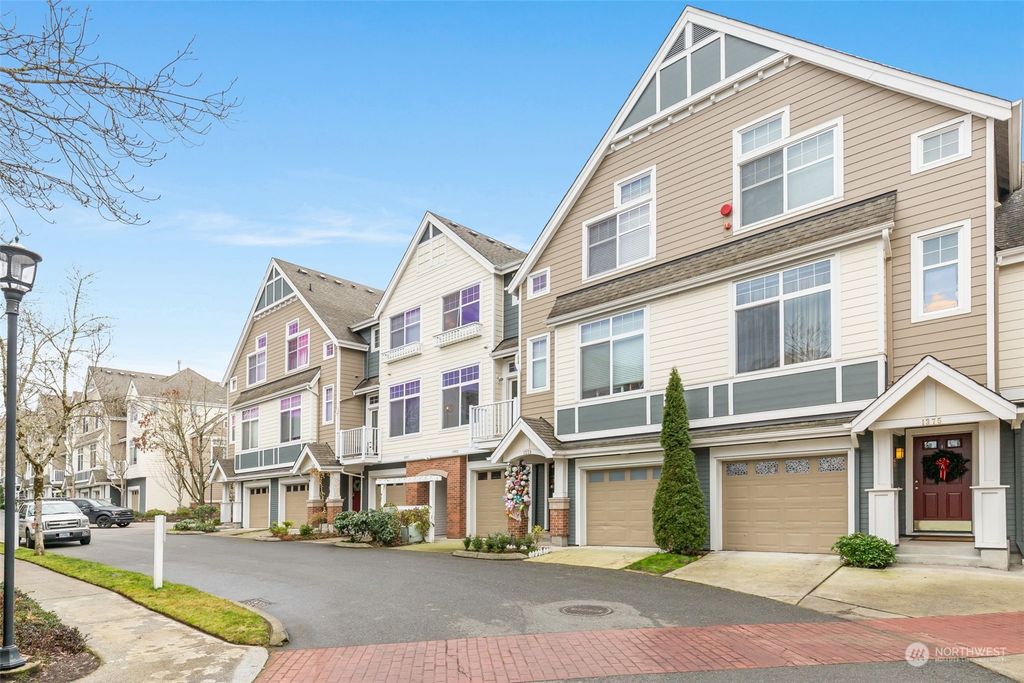 Photo of 1383 Huckleberry Circle #1383, Issaquah, WA 98029 (MLS # 2186363)