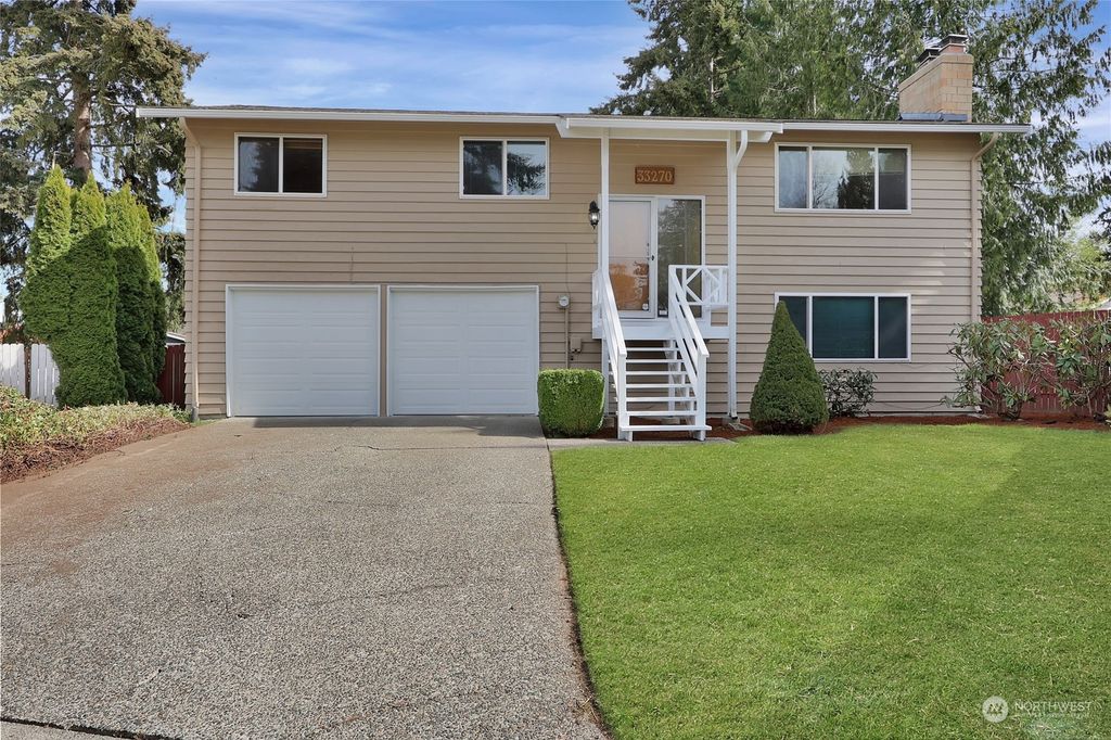 Photo of 33270 26th Place SW, Federal Way, WA 98023 (MLS # 2221820)