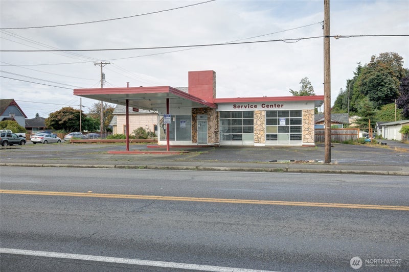 301 Lincoln Street
