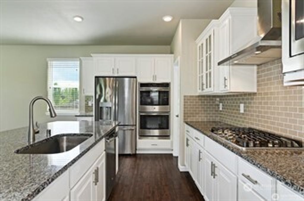 Photo of 27804 155th Lane SE, Kent, WA 98042 (MLS # 2484789)