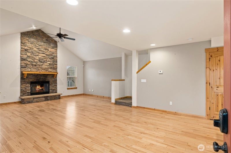 231 Clearwater Loop 1
