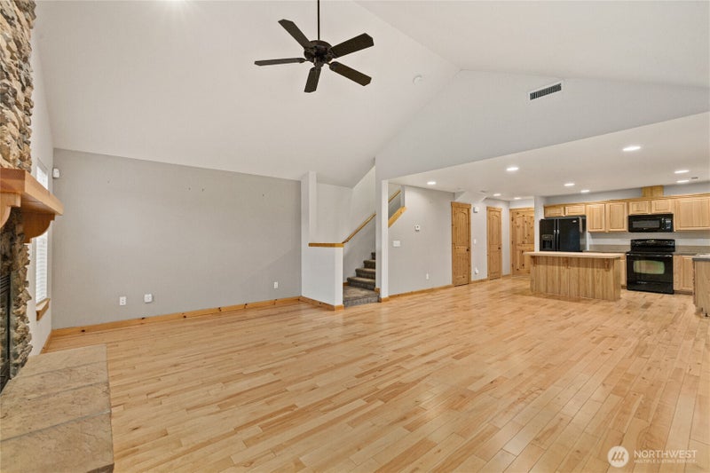 231 Clearwater Loop 1