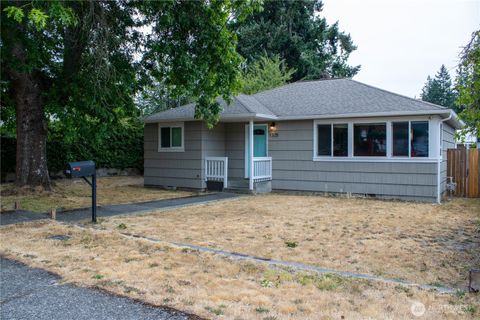 Photo of 1325 Garrison Avenue, Port Orchard, WA 98366 (MLS # 2421189)