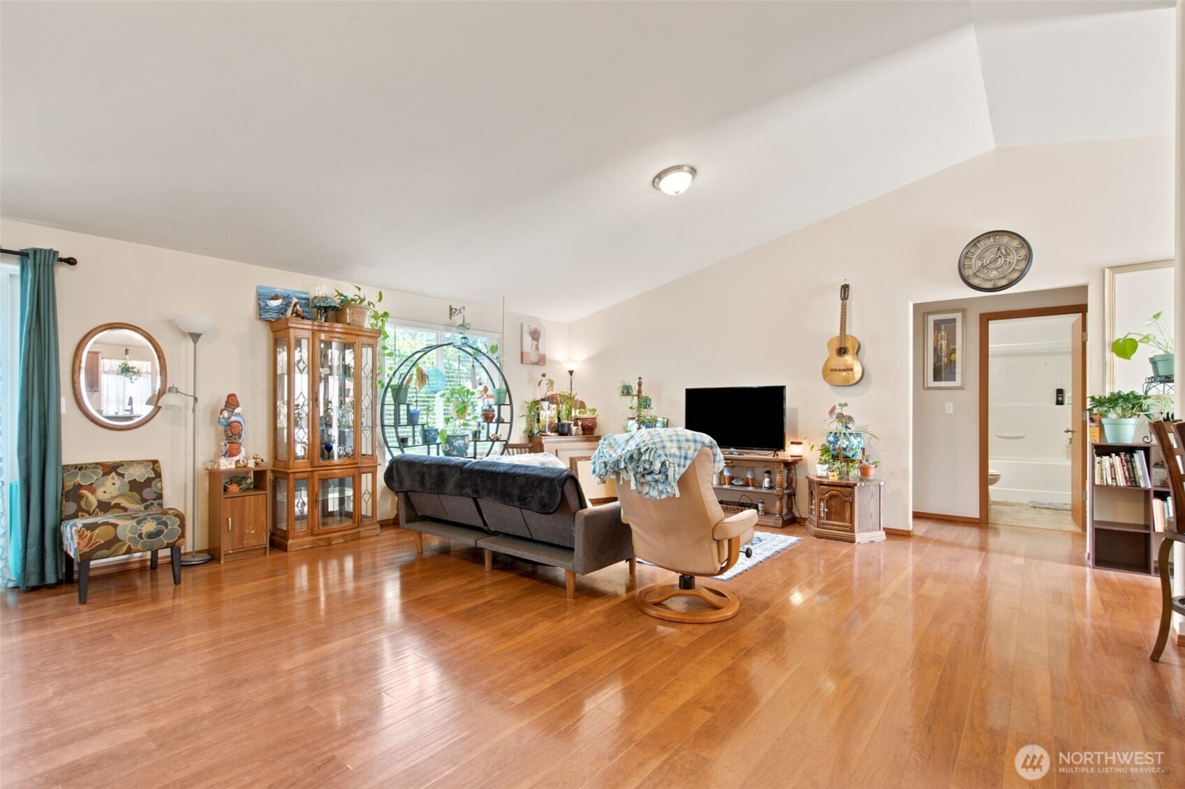 2311 W 12th Street