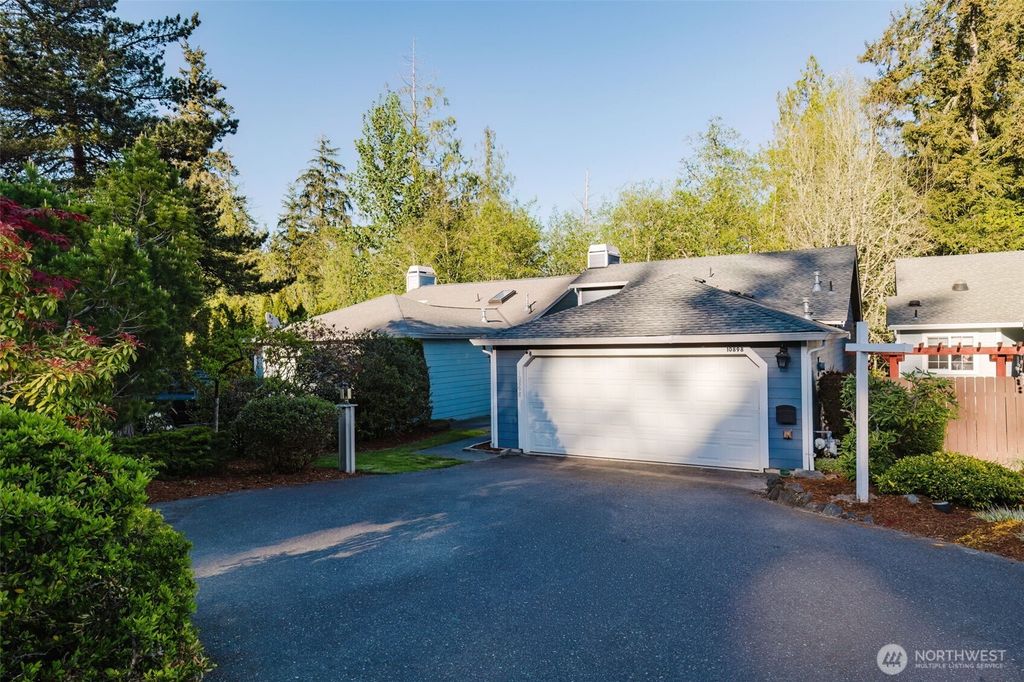 Photo of 10898 Tulip Place NW, Silverdale, WA 98383 (MLS # 2510973)