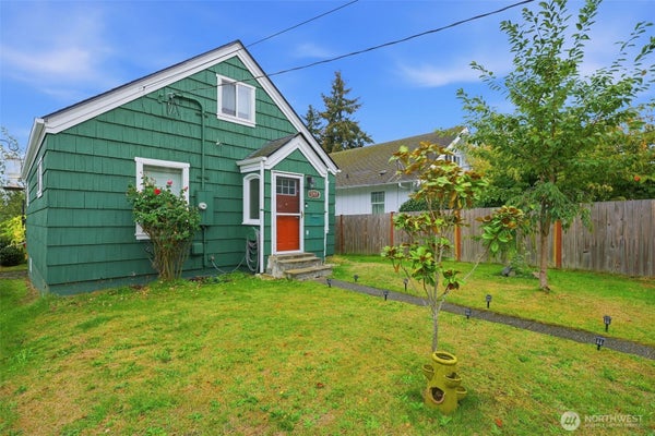 3707 E B ST, TACOMA, WA 98404 - Image cc88eb3c4adfb968922b91ea62ec1562/320521371