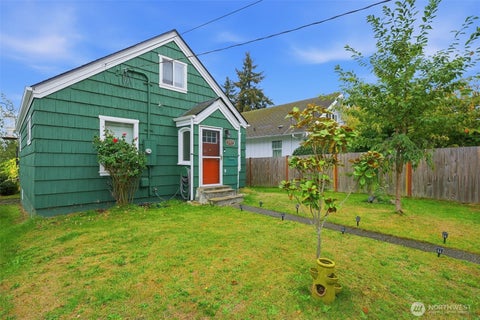 Photo of 3707 E B Street, Tacoma, WA 98404 (MLS # 2588651)