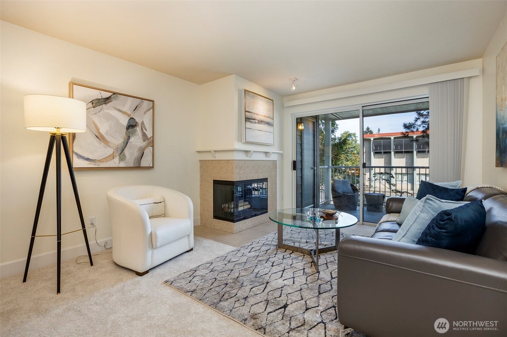 Photo of 300 N 130th Street #7105, Seattle, WA 98133 (MLS # 2573705)