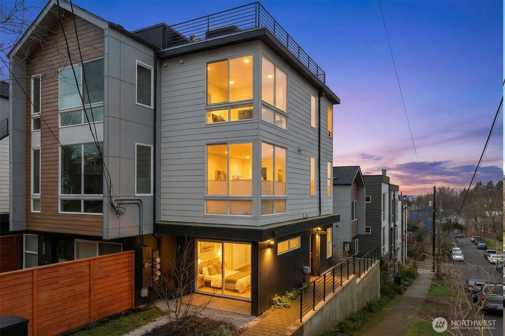 Photo of 2915 S Dearborn Street, Seattle, WA 98144 (MLS # 2469015)