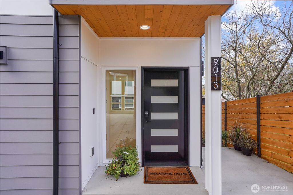 Photo of 9013 14th Avenue SW, Seattle, WA 98106 (MLS # 2492673)