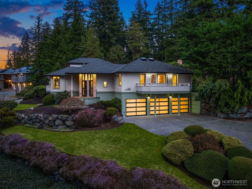 Photo of 1102 12th Avenue N, Edmonds, WA 98020 (MLS # 2384866)