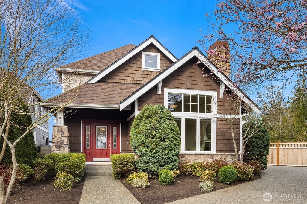 Photo of 3404 NE Meadow Way, Issaquah, WA 98029 (MLS # 2339901)