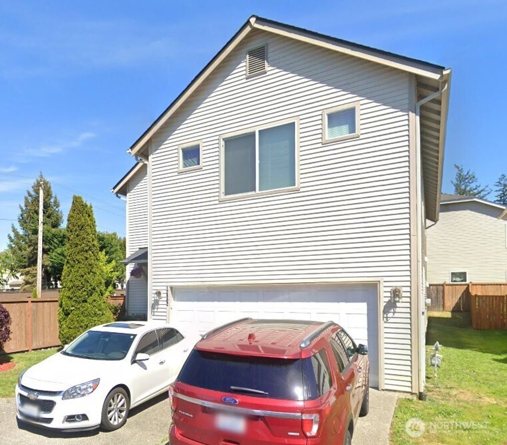Photo of 12802 SE 225th Court, Kent, WA 98031 (MLS # 2445890)
