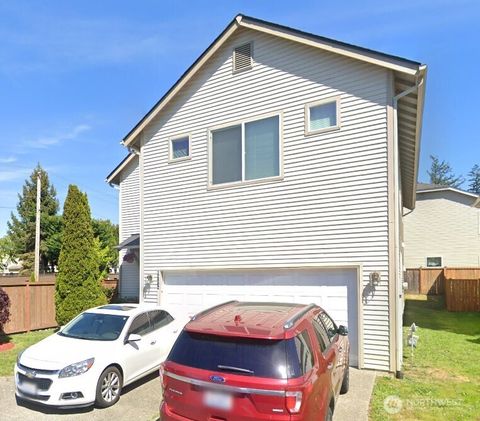 Photo of 12802 SE 225th Court, Kent, WA 98031 (MLS # 2445890)