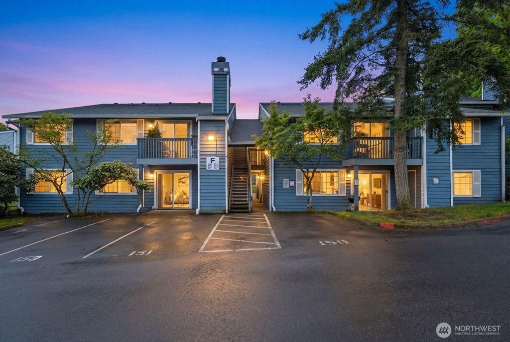 Photo of 16817 Larch Way #F101, Lynnwood, WA 98037 (MLS # 2493800)