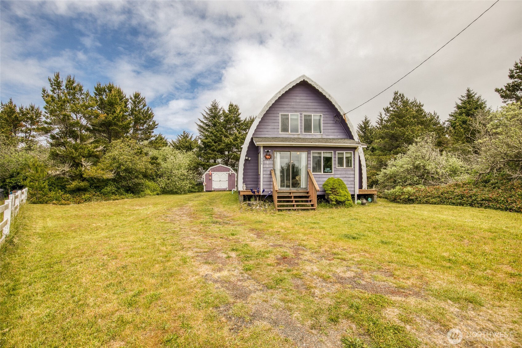 568 Cowlitz Court SW