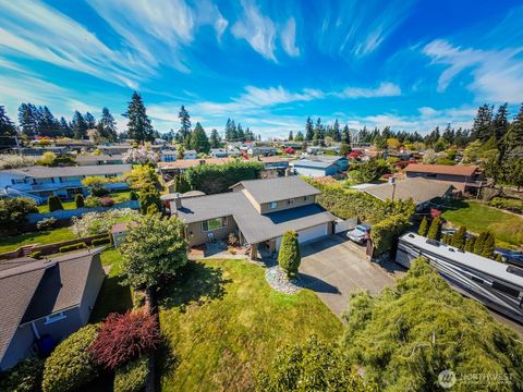 8722 Vistarama Avenue, Everett, WA 98208 - MLS#: 2358995
