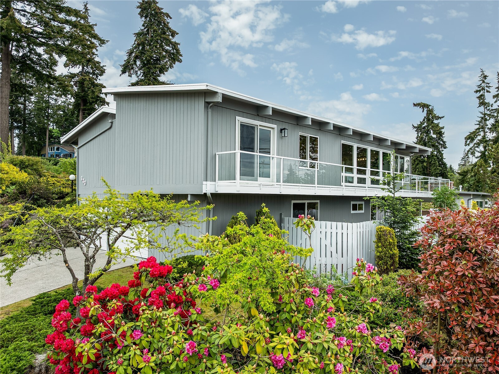 900 Sea Vista Place