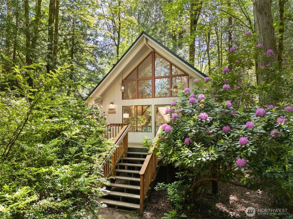 Photo of 450 E Pointes Drive E, Shelton, WA 98584 (MLS # 2529674)