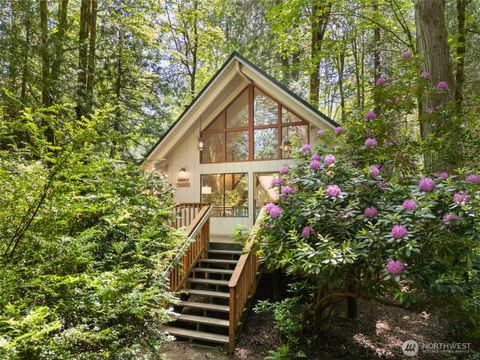 Photo of 450 E Pointes Drive E, Shelton, WA 98584 (MLS # 2529674)