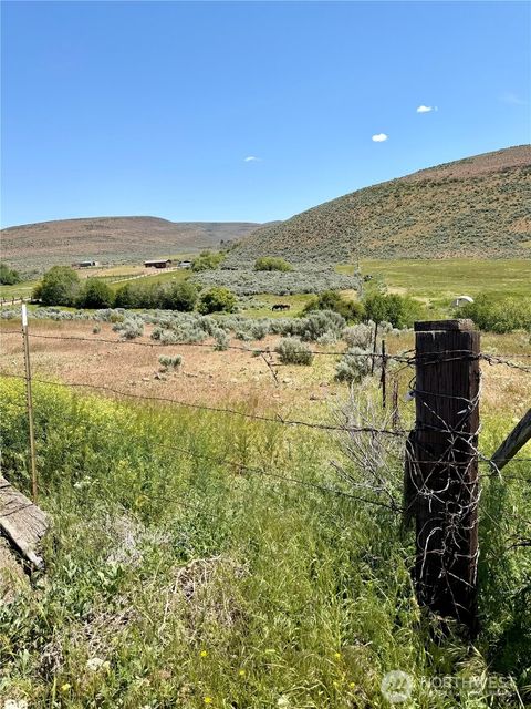 Photo of 12 XXX Parke Creek Rd., Ellensburg, WA 98926 (MLS # 2528796)