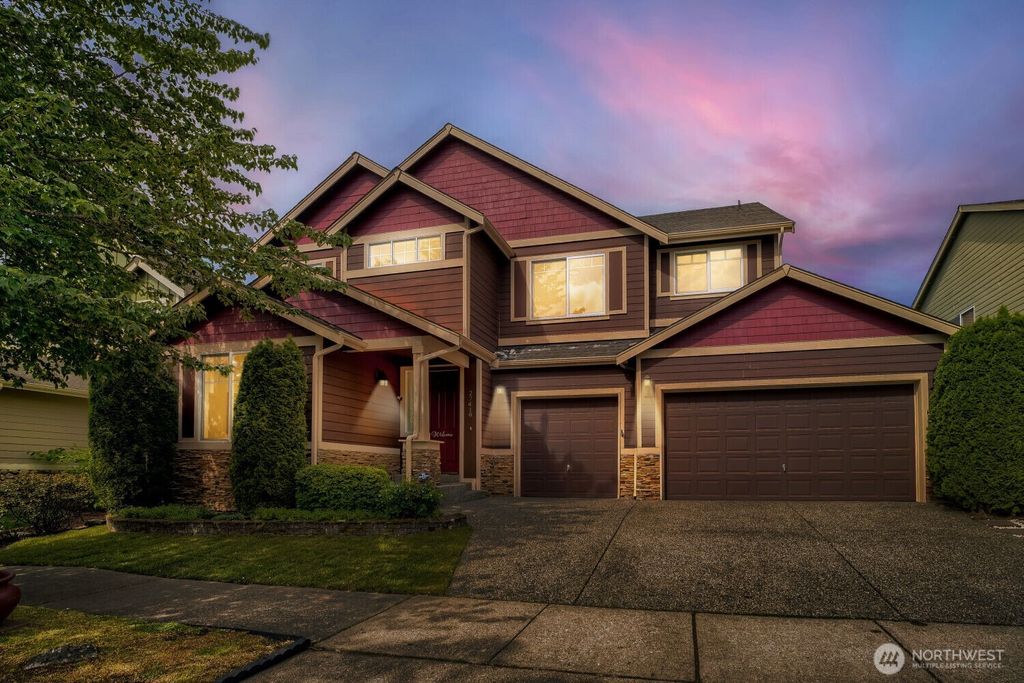 Photo of 27419 237th Ave Avenue SE, Maple Valley, WA 98038 (MLS # 2520227)