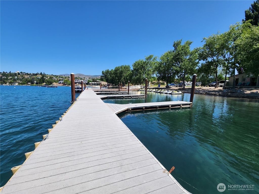 listing image 9362141740676294439