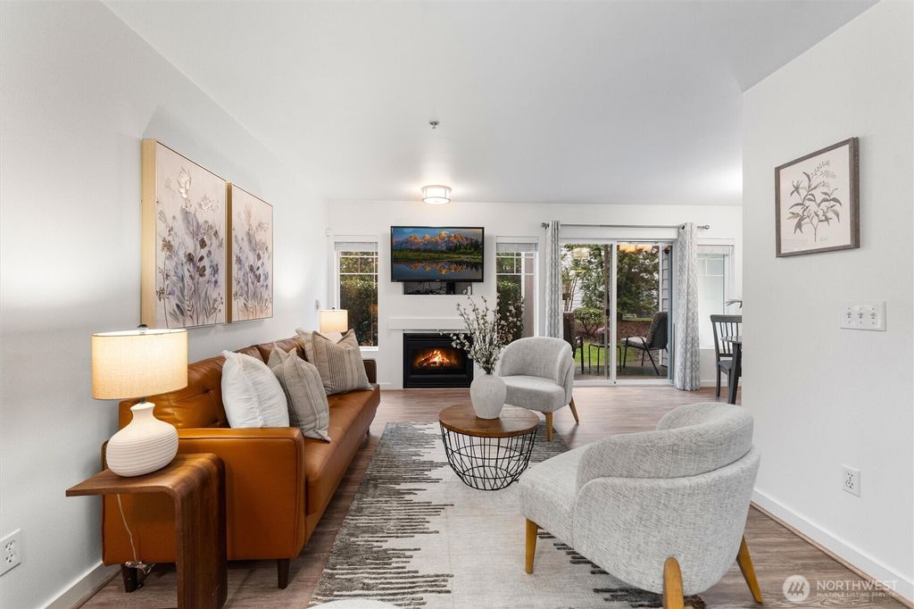 Photo of 15150 140th Way SE #S-103, Renton, WA 98058 (MLS # 2454306)