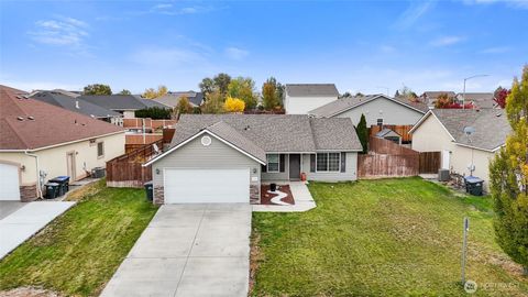 Photo of 519 N Paxson Street, Moses Lake, WA 98837 (MLS # 2446528)