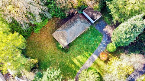 Photo of 6614 E Mercer Way, Mercer Island, WA 98040 (MLS # 2447026)