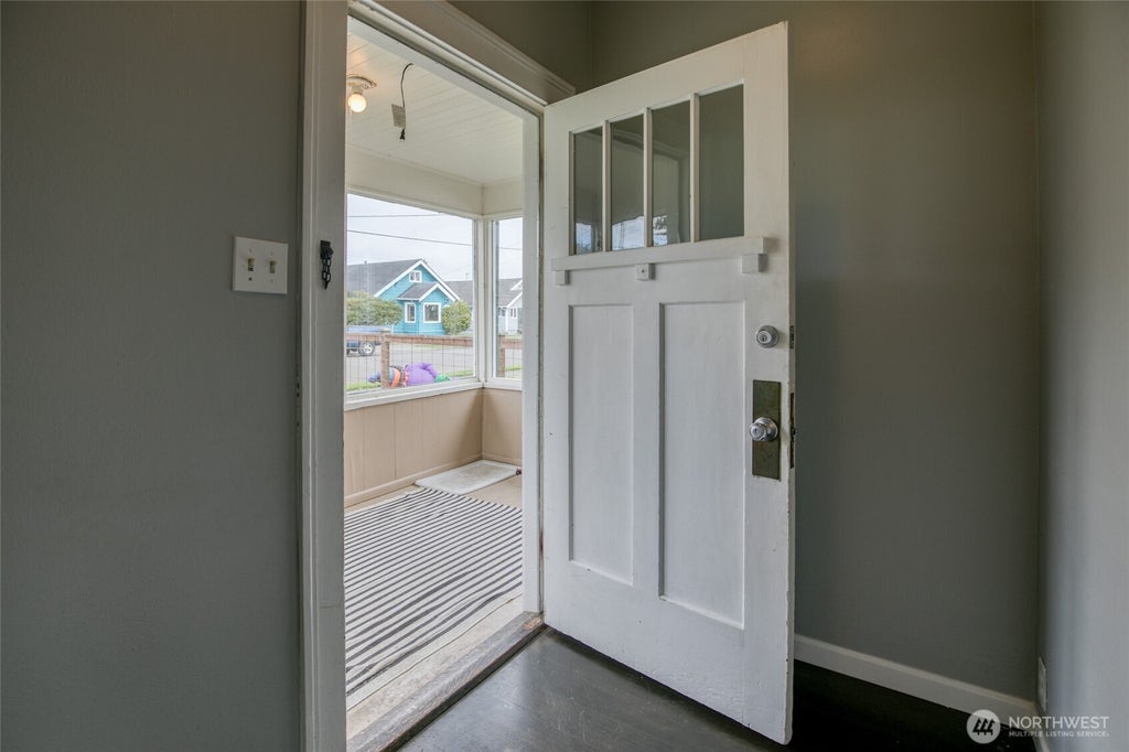 Photo of 2824 Aberdeen Avenue, Hoquiam, WA 98550 (MLS # 2591988)