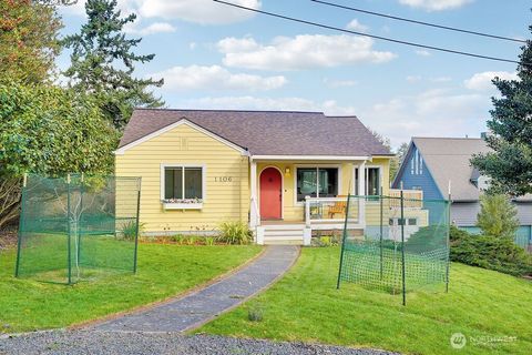 Photo of 1106 Madison St, Port Townsend, WA 98368 (MLS # 2471181)