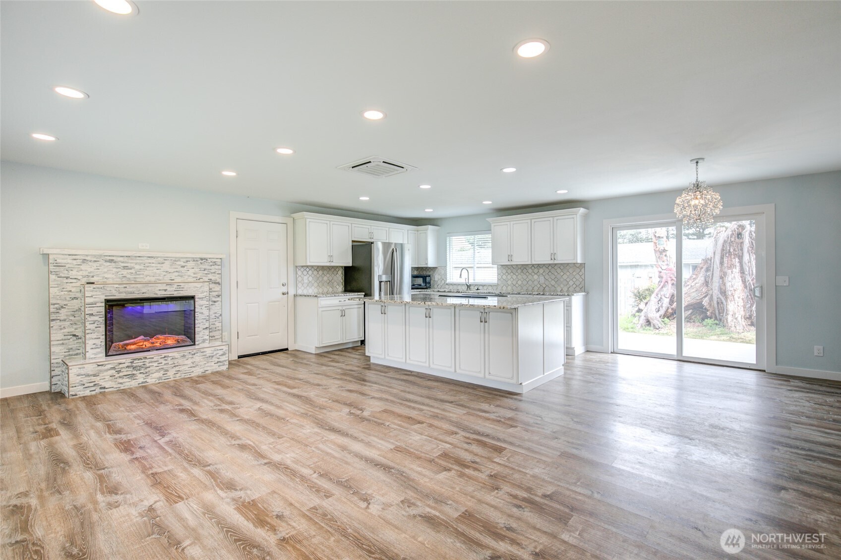43 Etta Place