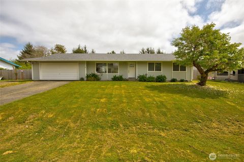 43 Etta Place Hoquiam WA 98550