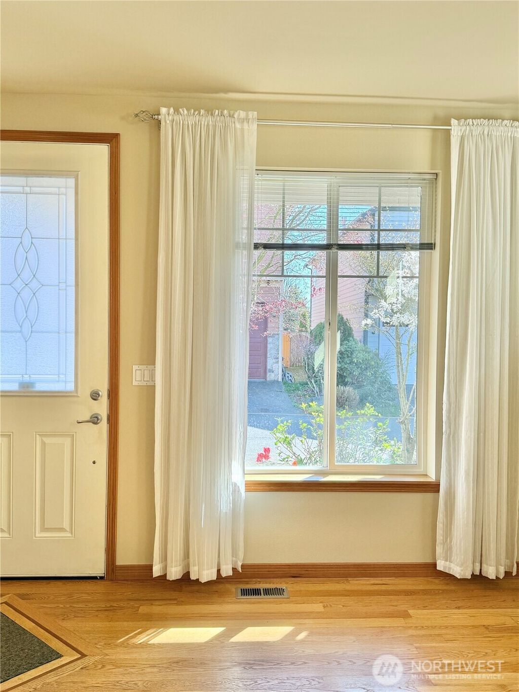 Photo of 3727 134th Place SW, Lynnwood, WA 98087 (MLS # 2505225)