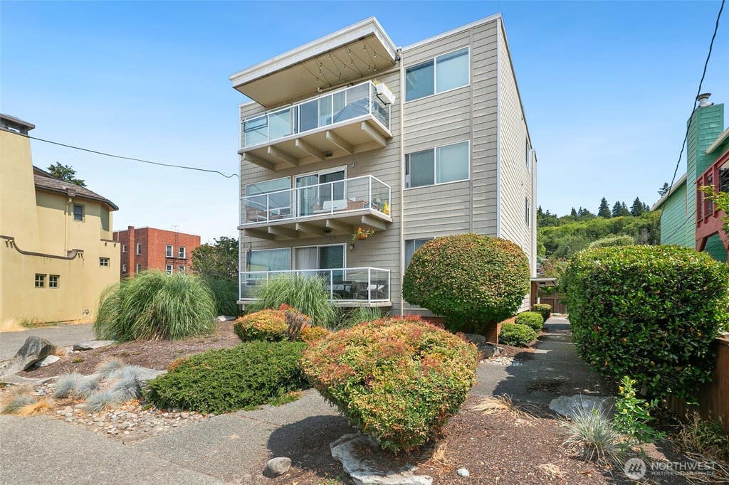 Photo of 2514 57th Avenue SW #203, Seattle, WA 98116 (MLS # 2562897)