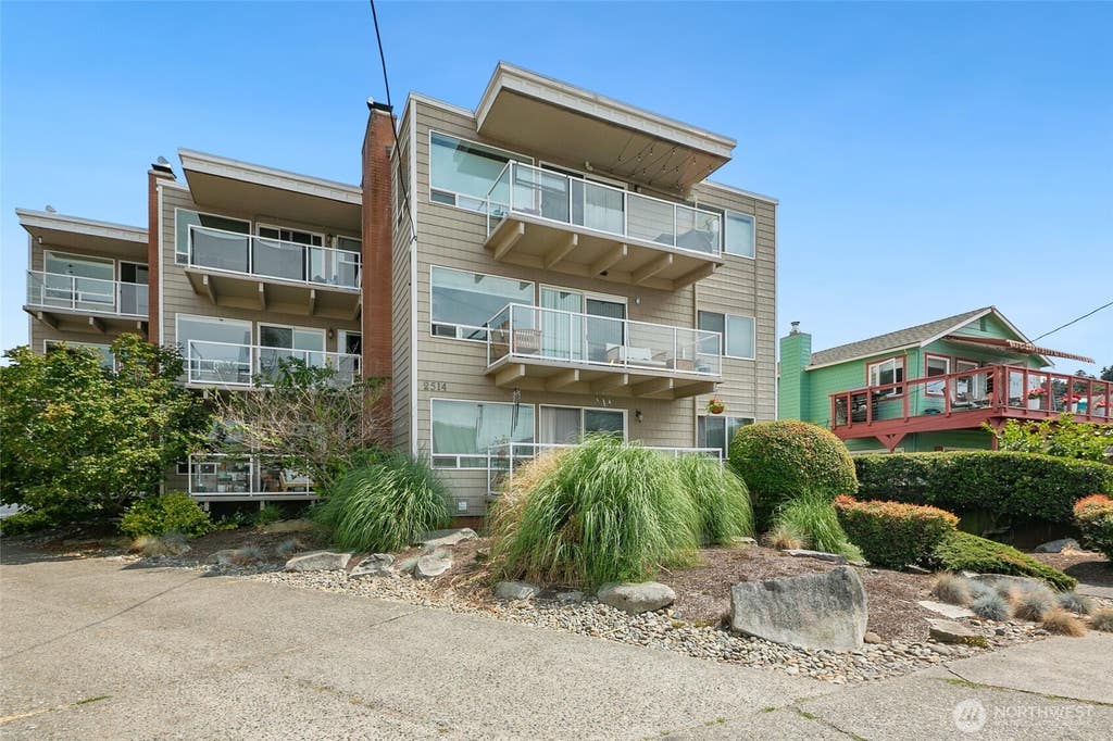Photo of 2514 57th Avenue SW #203, Seattle, WA 98116 (MLS # 2562897)