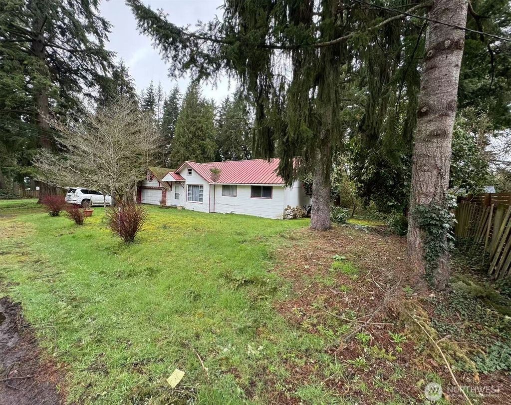 Photo of 17030 NE 95th Street, Redmond, WA 98052 (MLS # 2345959)