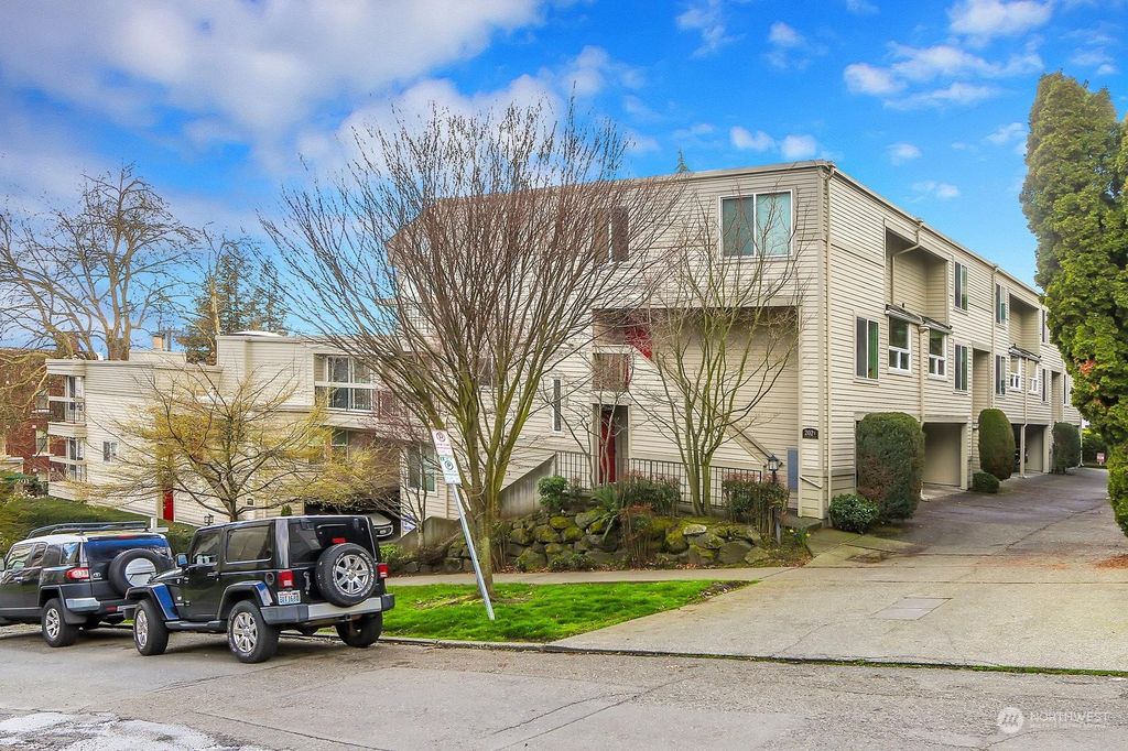 Photo of 202 W Olympic Place #304, Seattle, WA 98119 (MLS # 2314302)