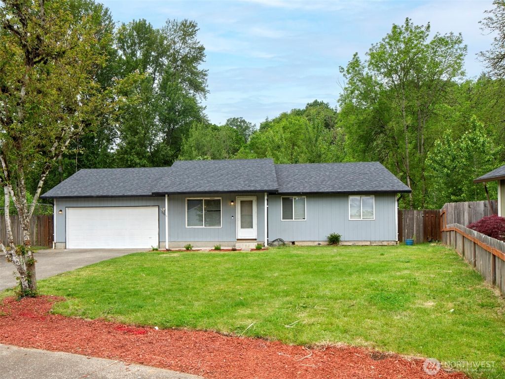Photo of 1733 Foxtail Circle, Woodland, WA 98674 (MLS # 2527911)