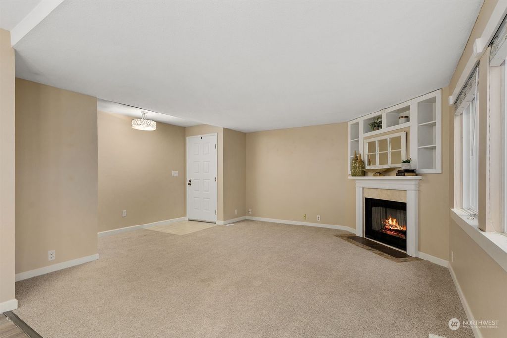 Photo of 12720 NE 120th Street #I3, Kirkland, WA 98034 (MLS # 2054091)
