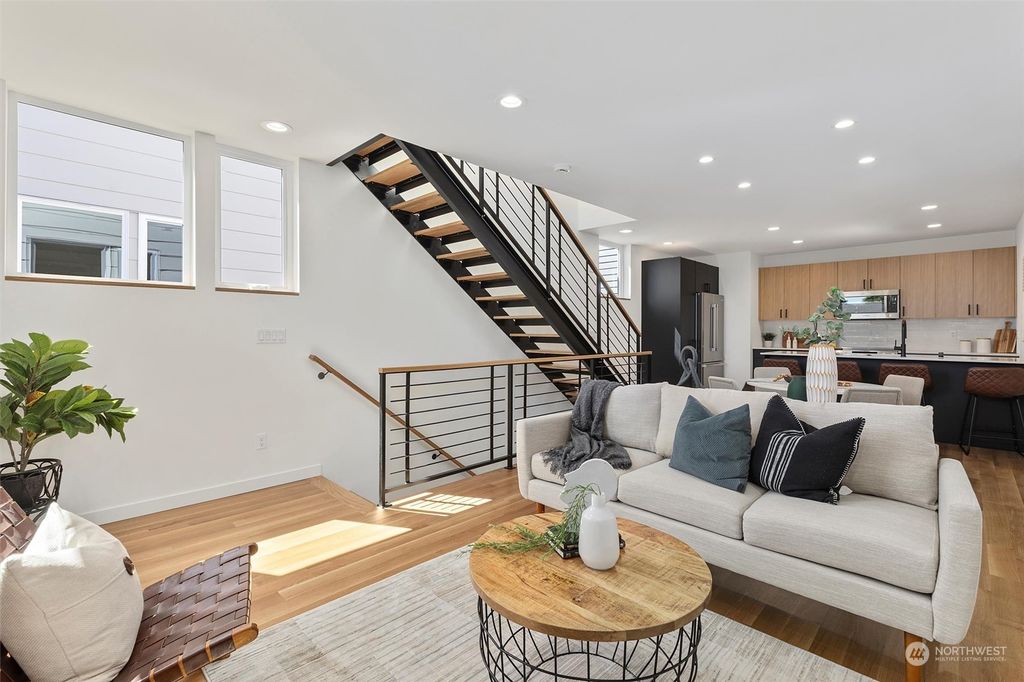 Photo of 923 NW 59th Street, Seattle, WA 98107 (MLS # 2232596)