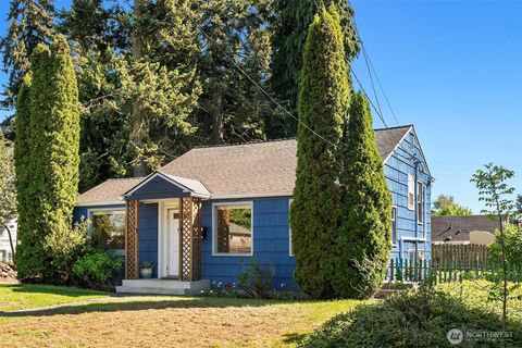 7439 S 116th Place Seattle WA 98178